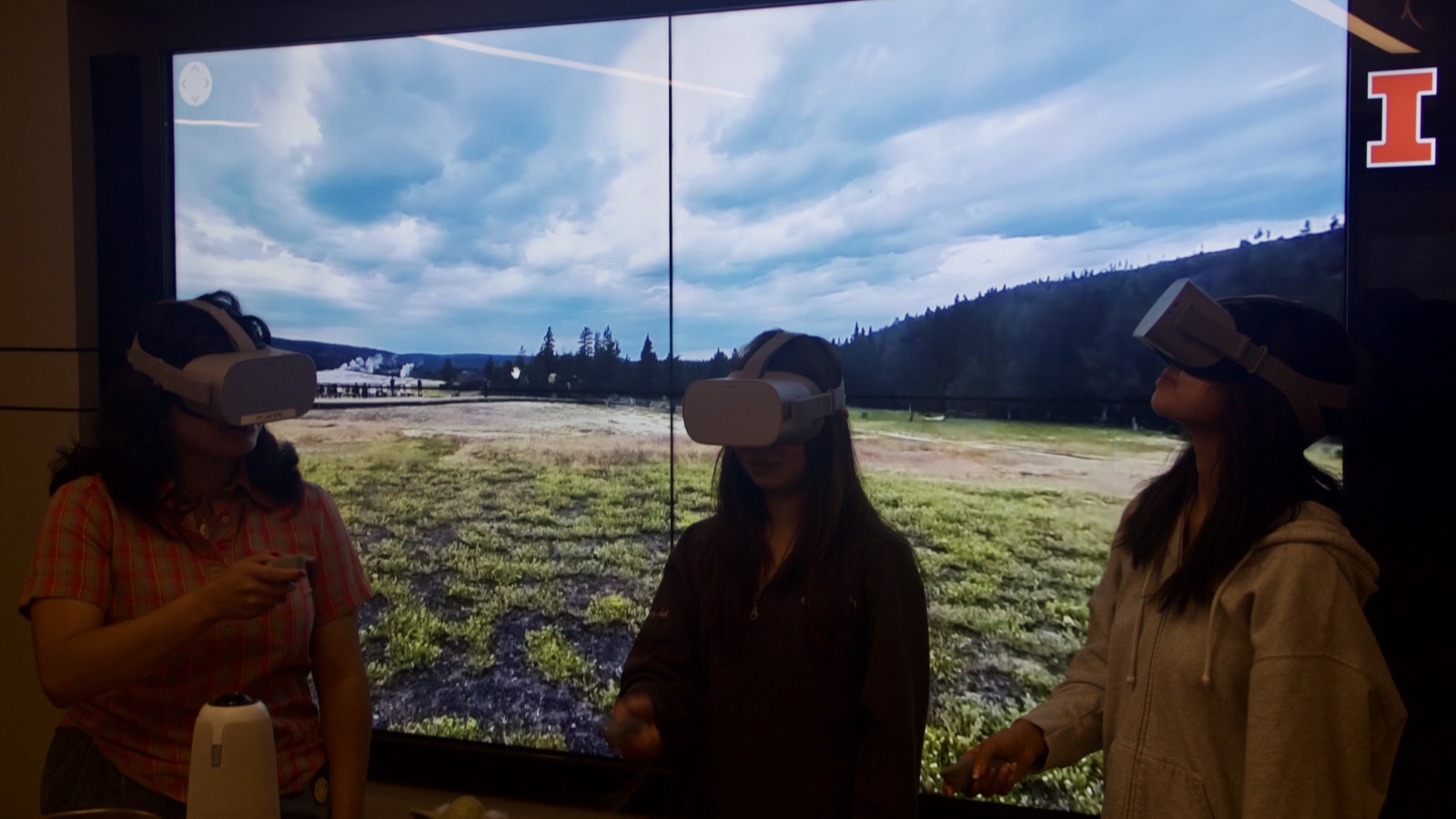 Students using VR glasses