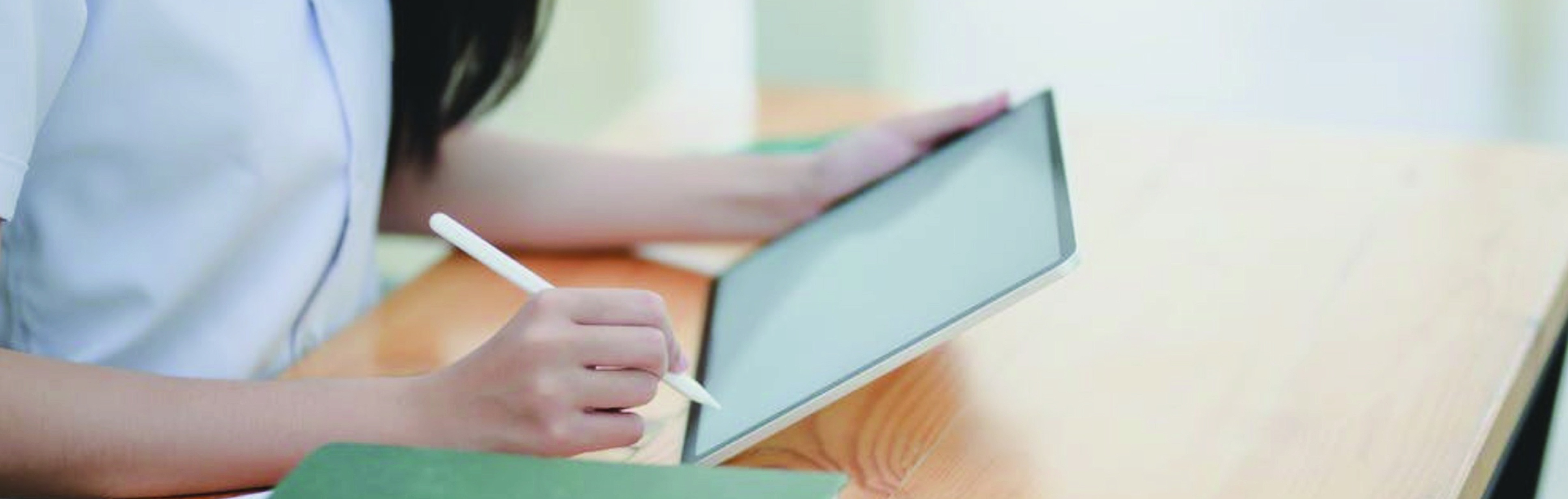 person-on-their-Ipad